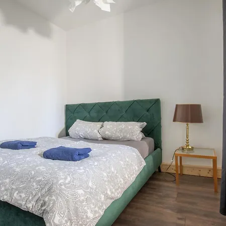 Urige Wohnung Mit Zwei Betten Und Genialer Kueche Mugeln Exterior photo